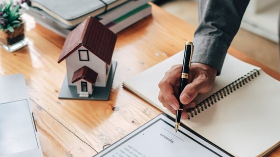 보험 서명 이미지