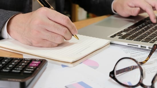 회계 업무 이미지