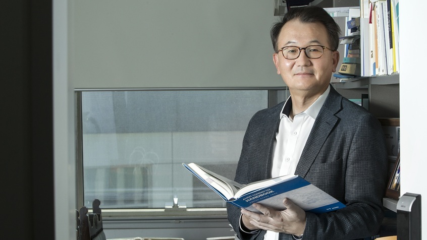 현장에서 질문을 찾고, 학문으로 답하다. 회계에서 자본시장·에너지까지
